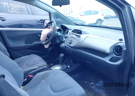 2011 Honda Fit z USA, uszkodzony, nr VIN JHMGE8H37BC008965